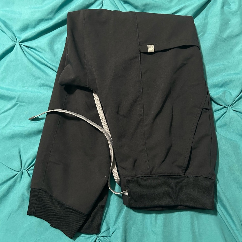 Fabletics Small Petite Scrub Bottoms.